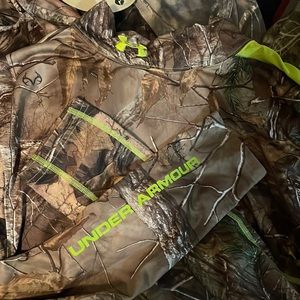 Under Armour Camo long sleeve tee